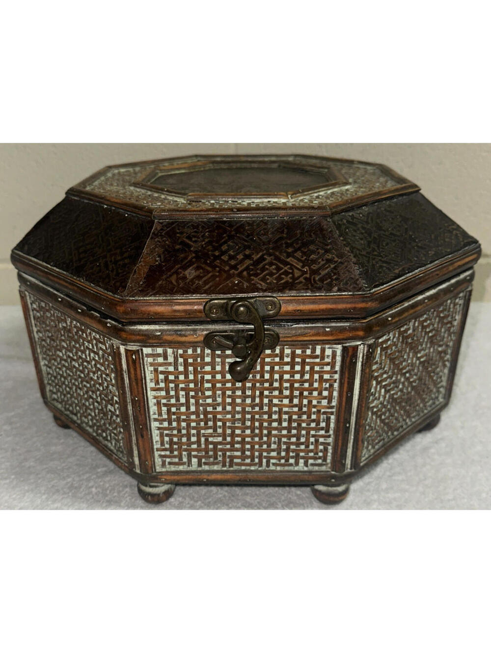 Vintage Octagonal Wooden Storage Box Latice Sides "Patina" Hinged & Latches